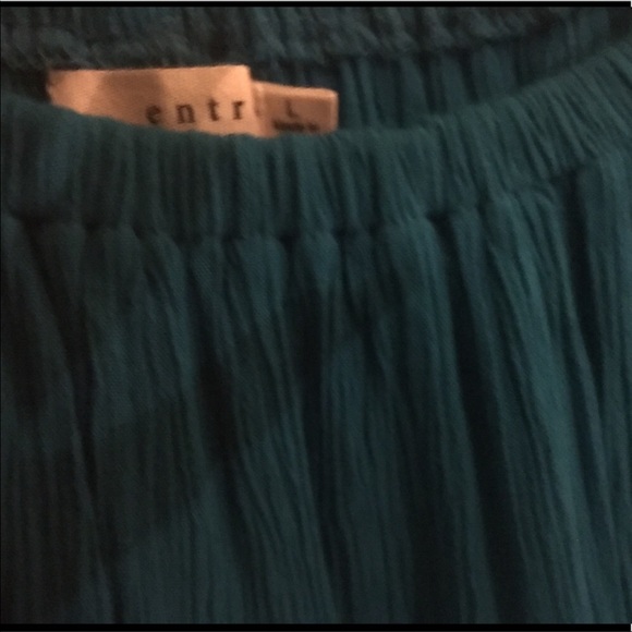 👕 Gorgeous Boho Fringe off shoulder top 🦋 - Picture 3 of 5